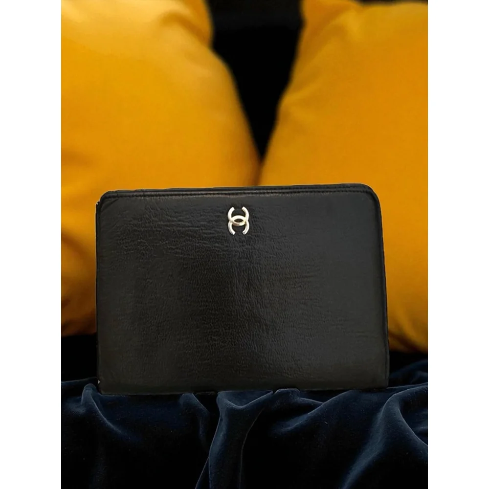Chanel Black Leather Gold CC Logo Bifold Wallet